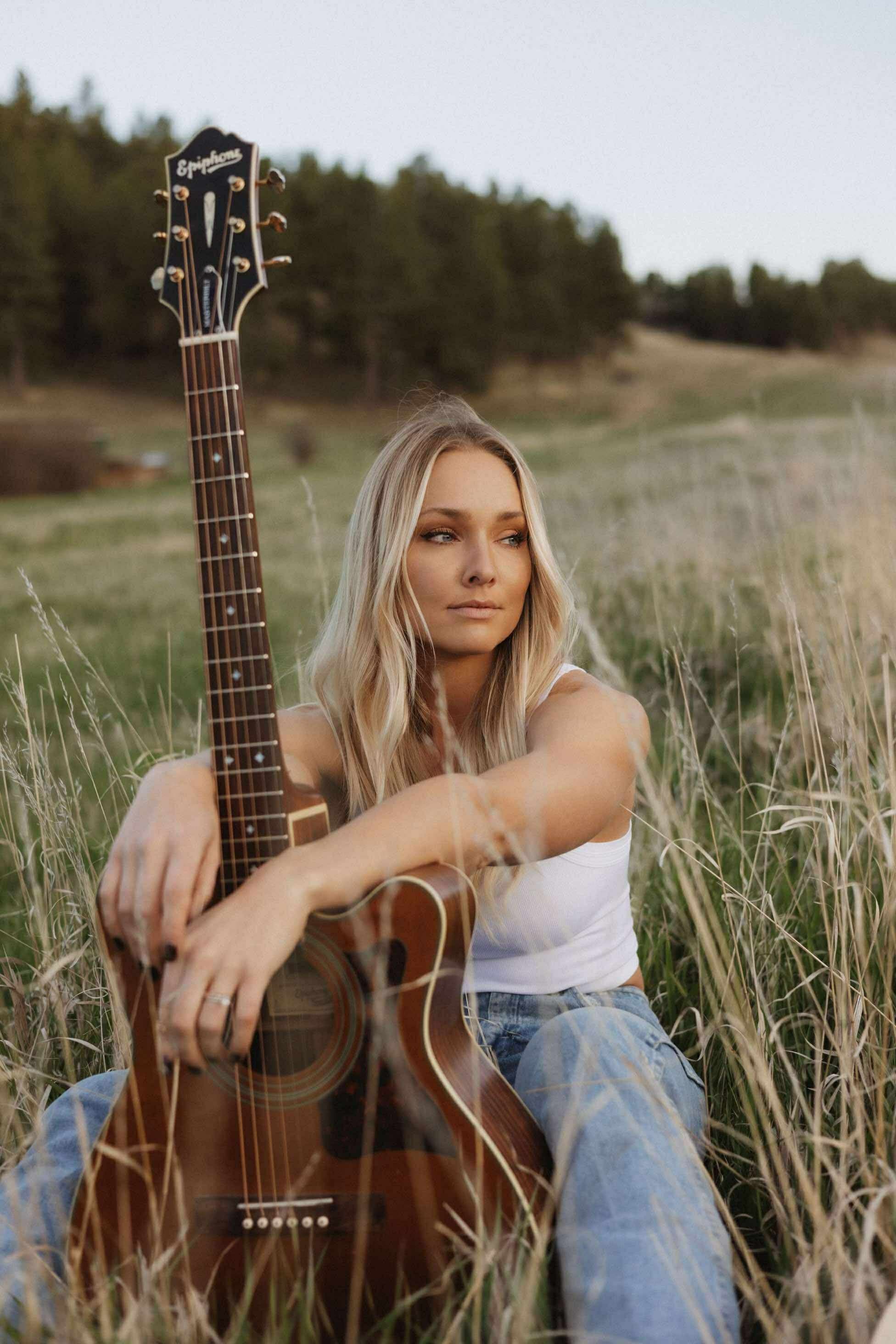 Sarah Carper, Queen City Songwriters Invitational artist